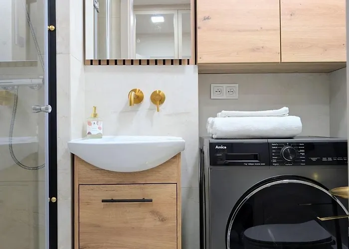 The Golden Frame By Cooee Βαρσοβία