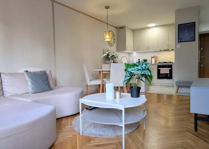 The Golden Frame By Cooee